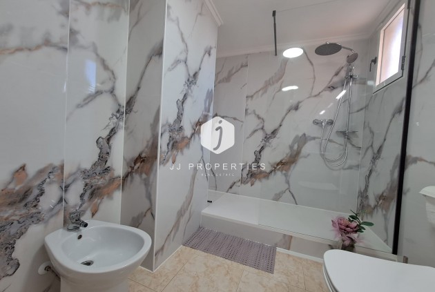 Segunda mano - Apartamento / piso -
Torrevieja - Costa Blanca