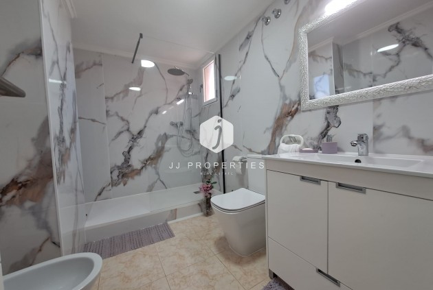 Segunda mano - Apartamento / piso -
Torrevieja - Costa Blanca