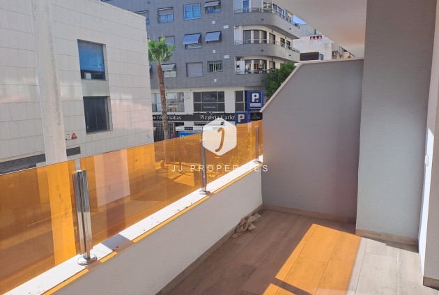 Segunda mano - Apartamento / piso -
Torrevieja - Costa Blanca