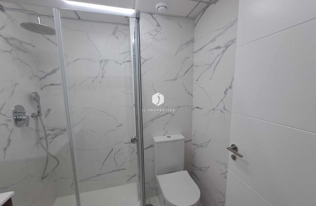 Segunda mano - Apartamento / piso -
Torrevieja - Costa Blanca