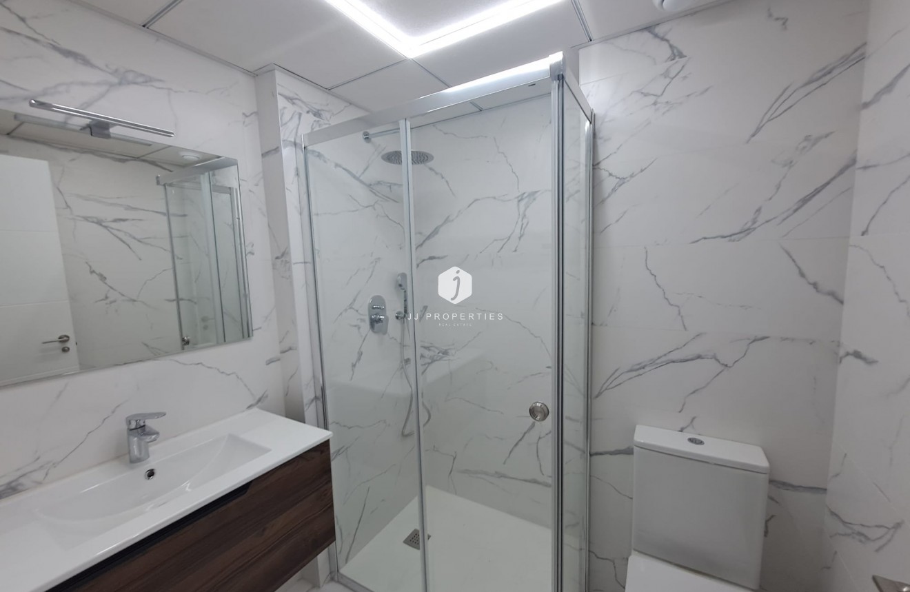 Segunda mano - Apartamento / piso -
Torrevieja - Costa Blanca