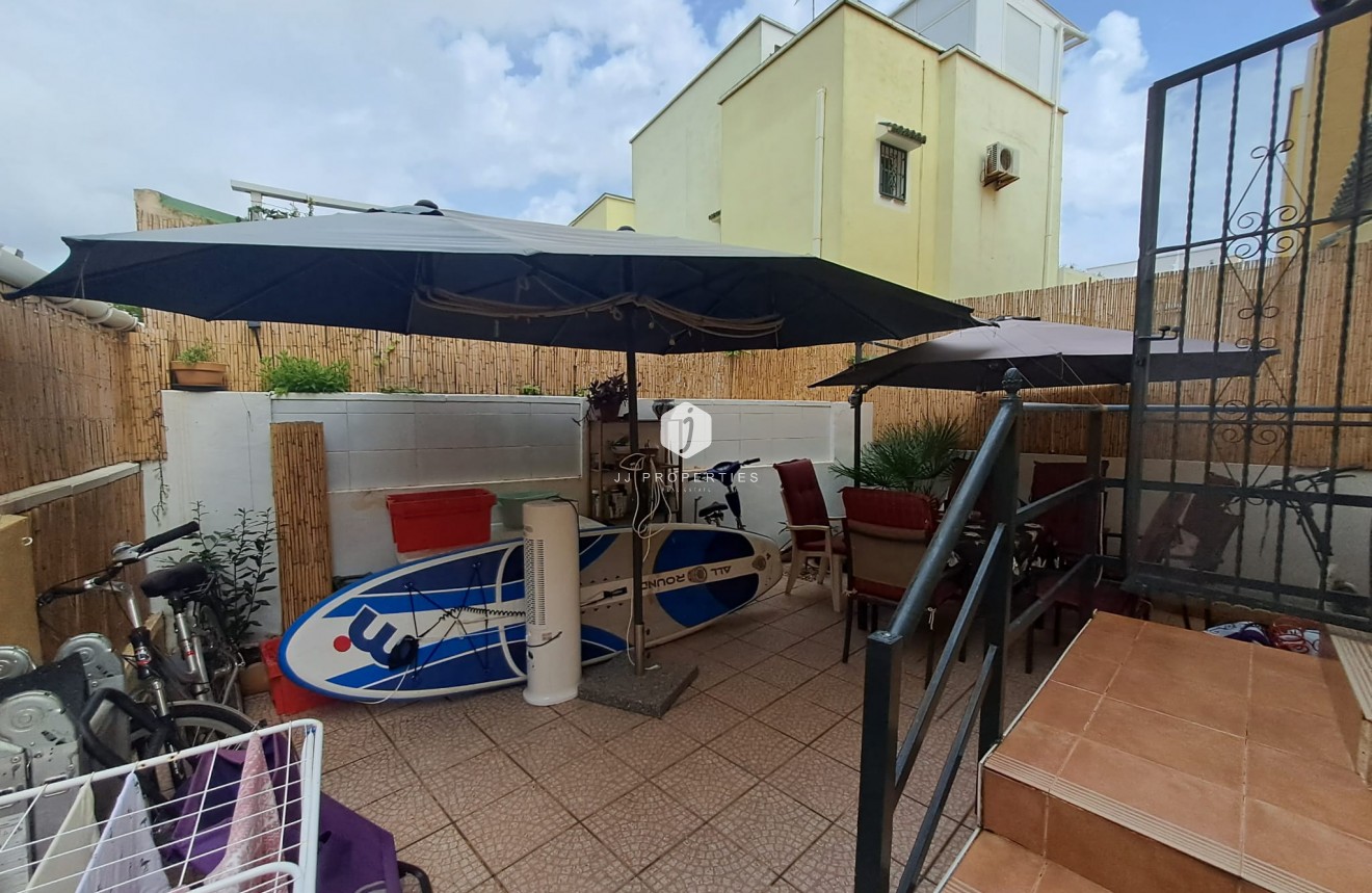 Tweedehands - Chalet -
Orihuela Costa - Costa Blanca