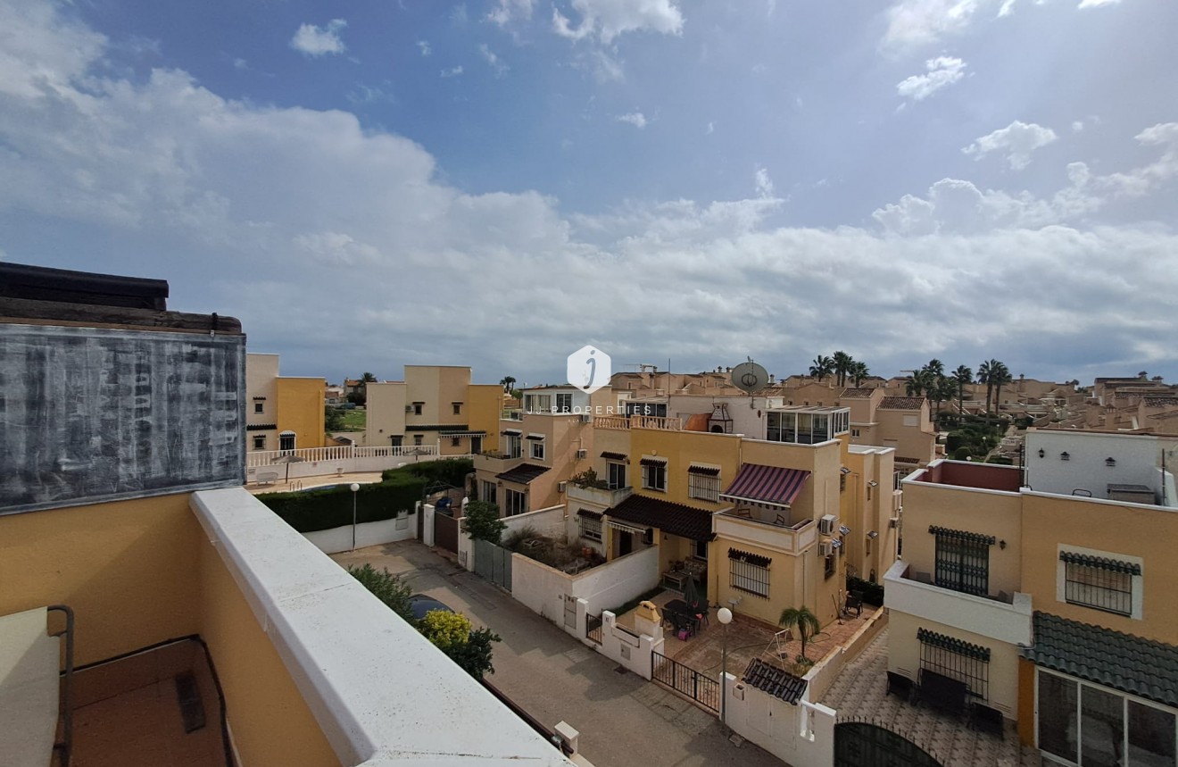 Tweedehands - Chalet -
Orihuela Costa - Costa Blanca