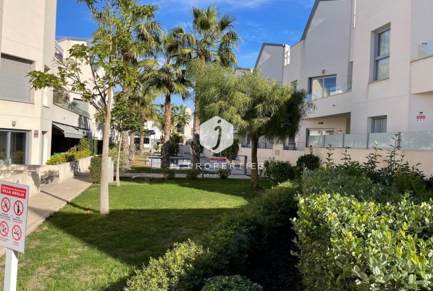 Segunda mano - Bungalow -
Torrevieja - Costa Blanca