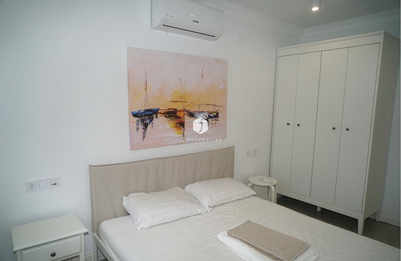 Tweedehands - Chalet -
Orihuela Costa - Costa Blanca