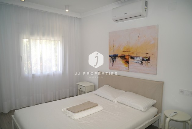 Tweedehands - Chalet -
Orihuela Costa - Costa Blanca