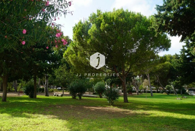 Tweedehands - Chalet -
Orihuela Costa - Costa Blanca