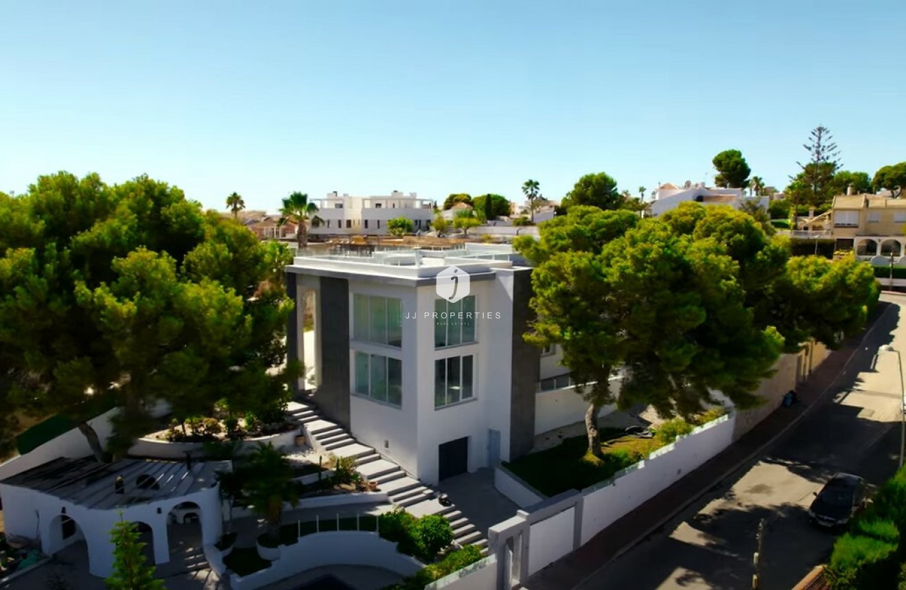 Segunda mano - Chalet -
Torrevieja - Costa Blanca