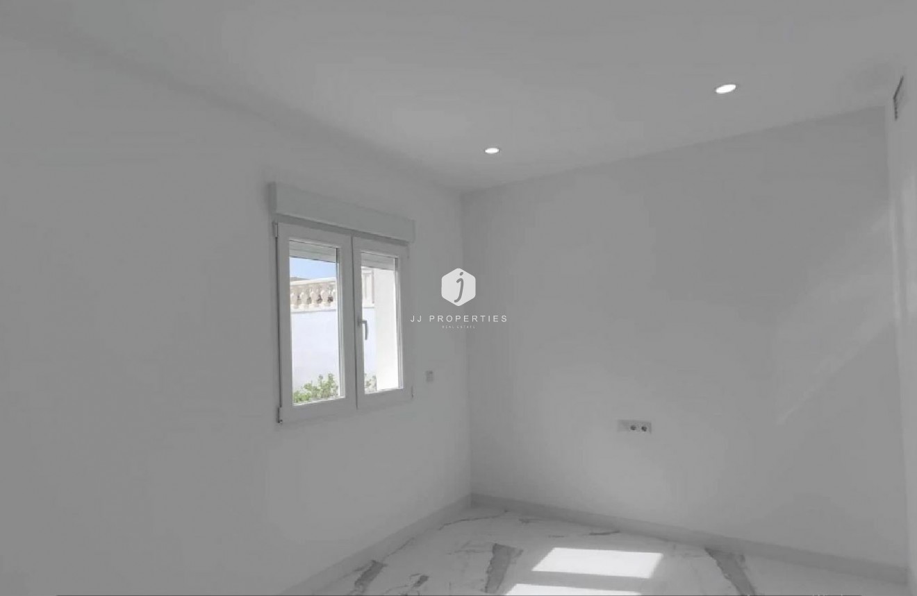 Segunda mano - Chalet -
Torrevieja - Costa Blanca