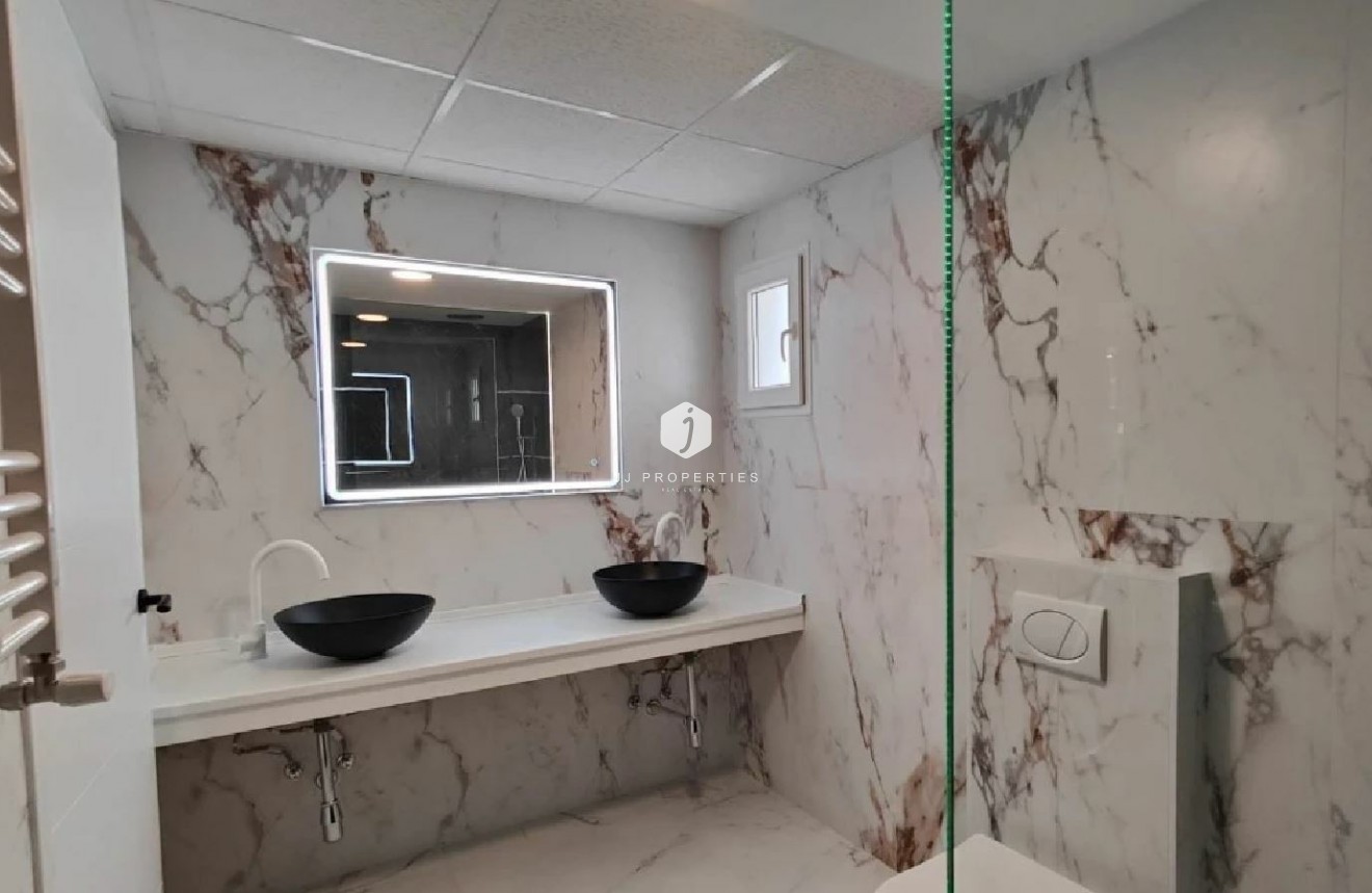 Segunda mano - Chalet -
Torrevieja - Costa Blanca