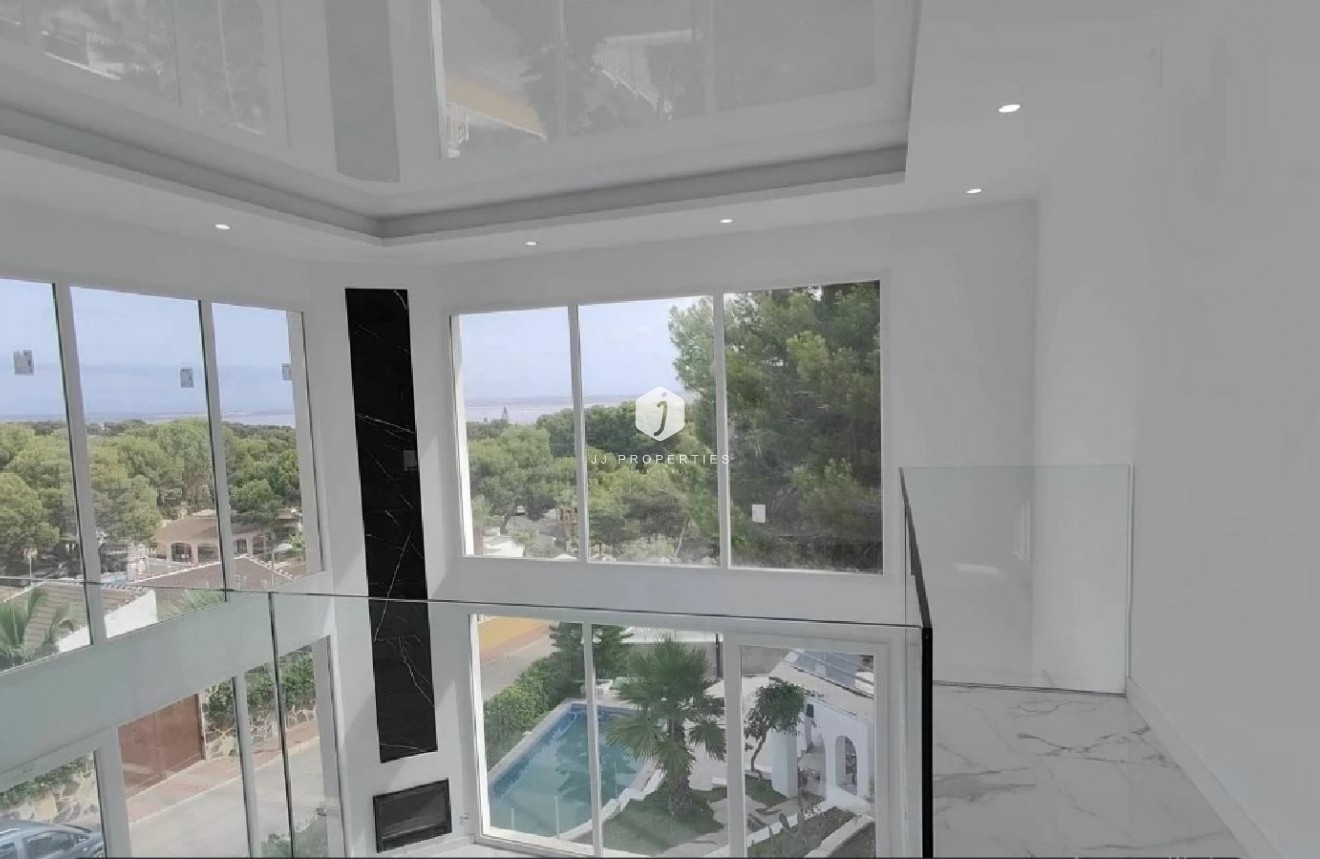 Segunda mano - Chalet -
Torrevieja - Costa Blanca