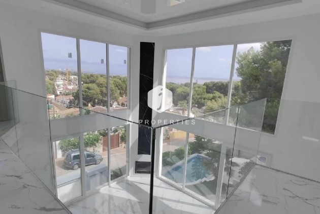 Segunda mano - Chalet -
Torrevieja - Costa Blanca