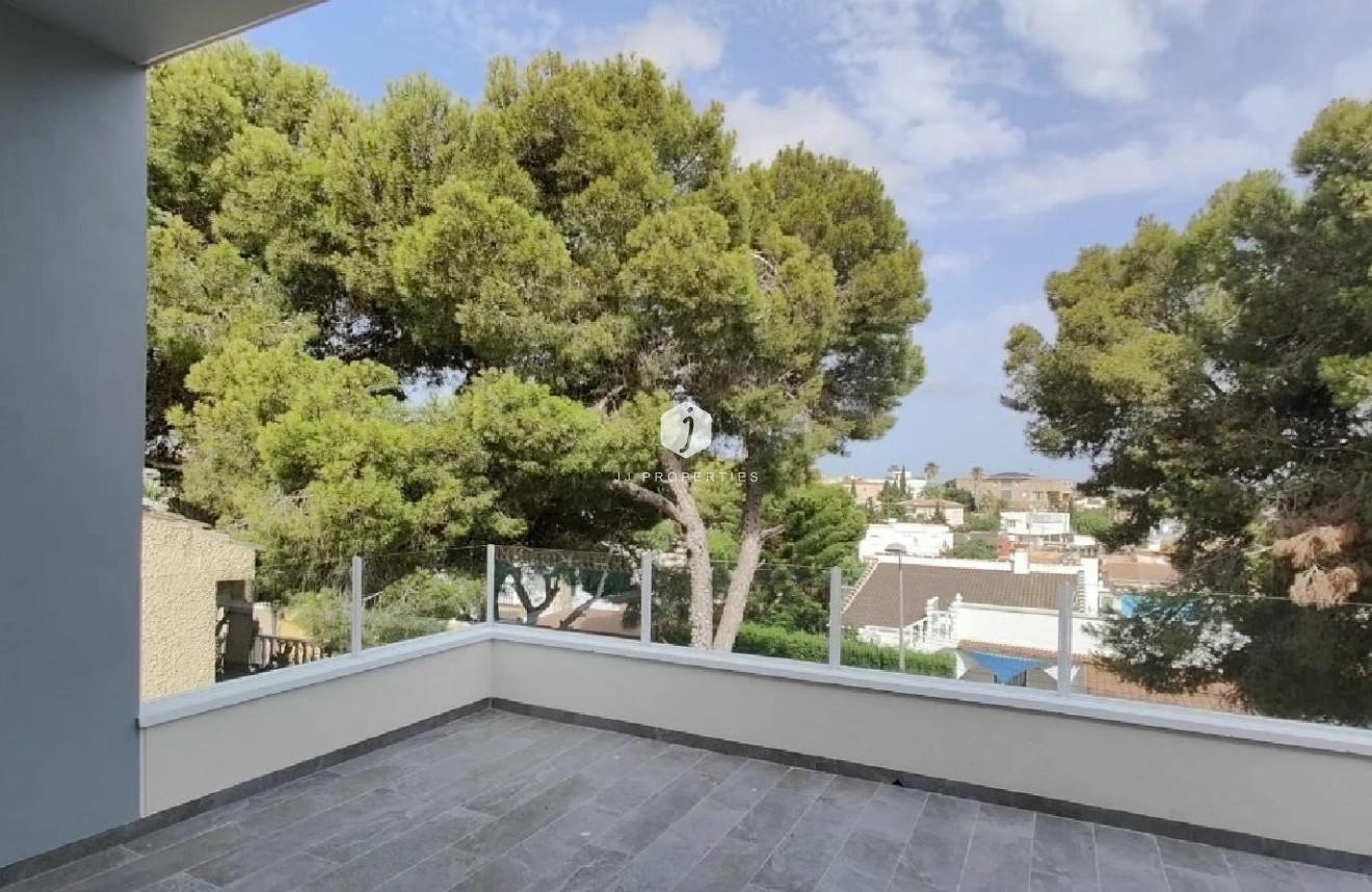 Segunda mano - Chalet -
Torrevieja - Costa Blanca