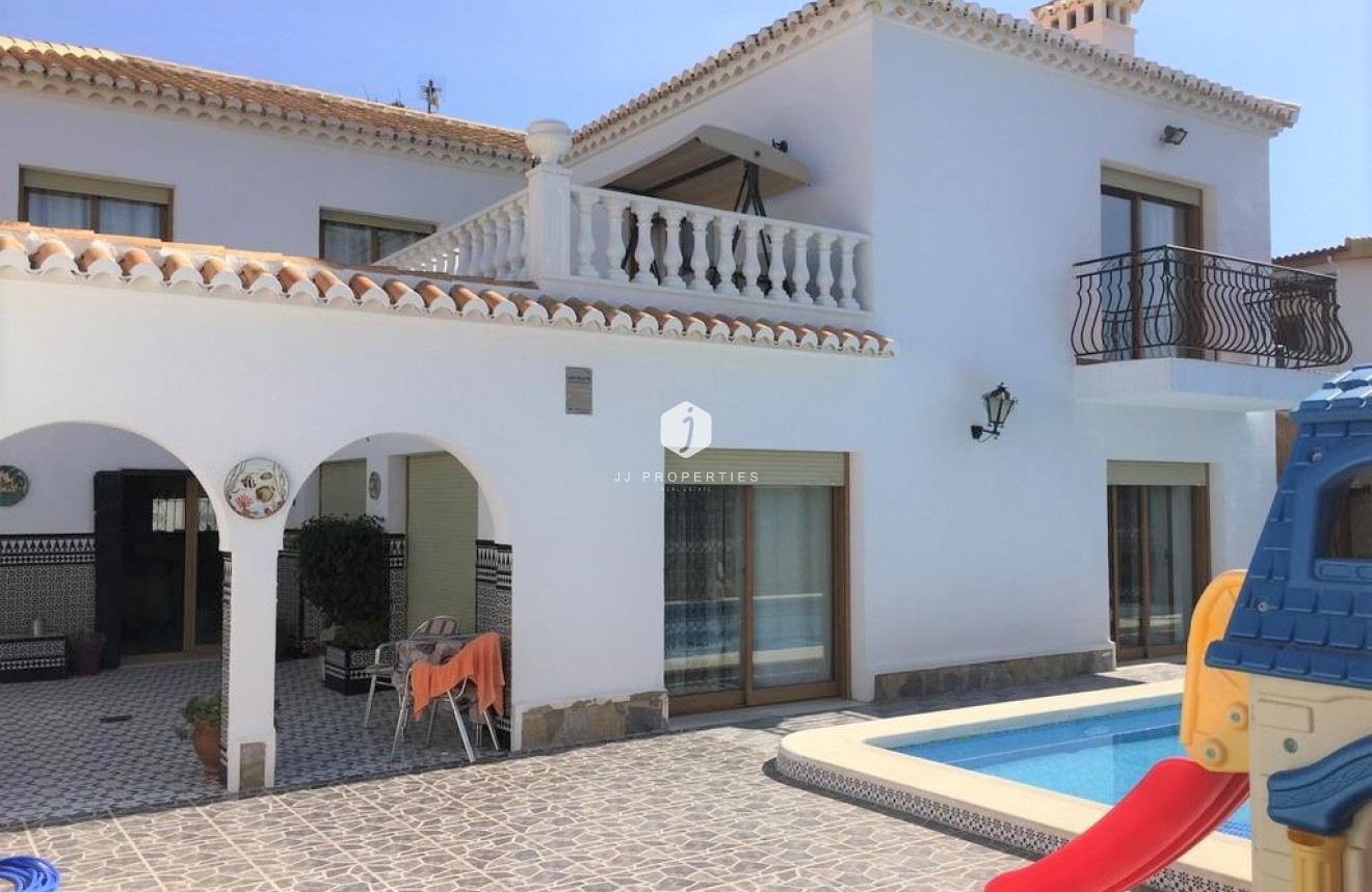 Segunda mano - Chalet -
Torrevieja - Costa Blanca
