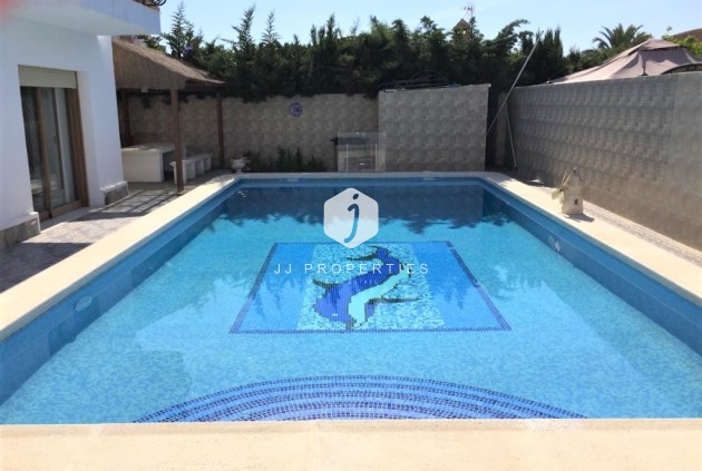 Segunda mano - Chalet -
Torrevieja - Costa Blanca