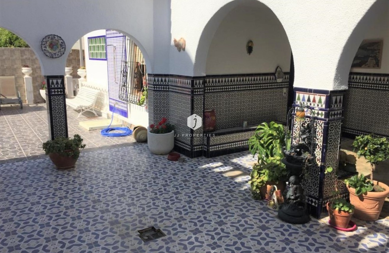 Segunda mano - Chalet -
Torrevieja - Costa Blanca