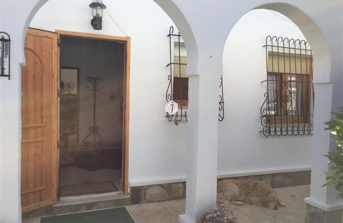 Segunda mano - Chalet -
Torrevieja - Costa Blanca