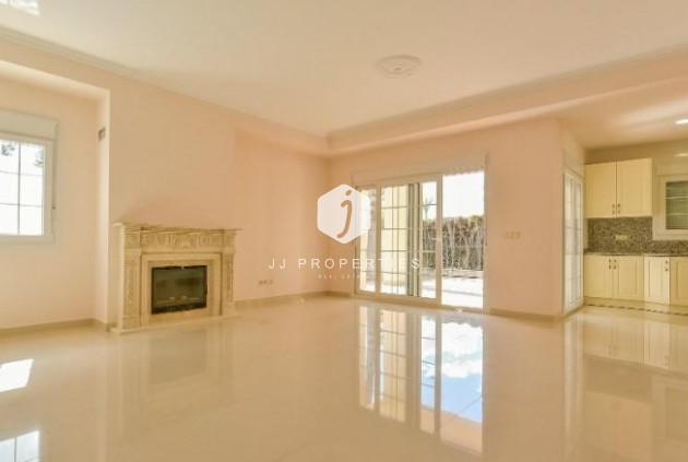 Resale - Chalet -
Cabo Roig - Costa Blanca