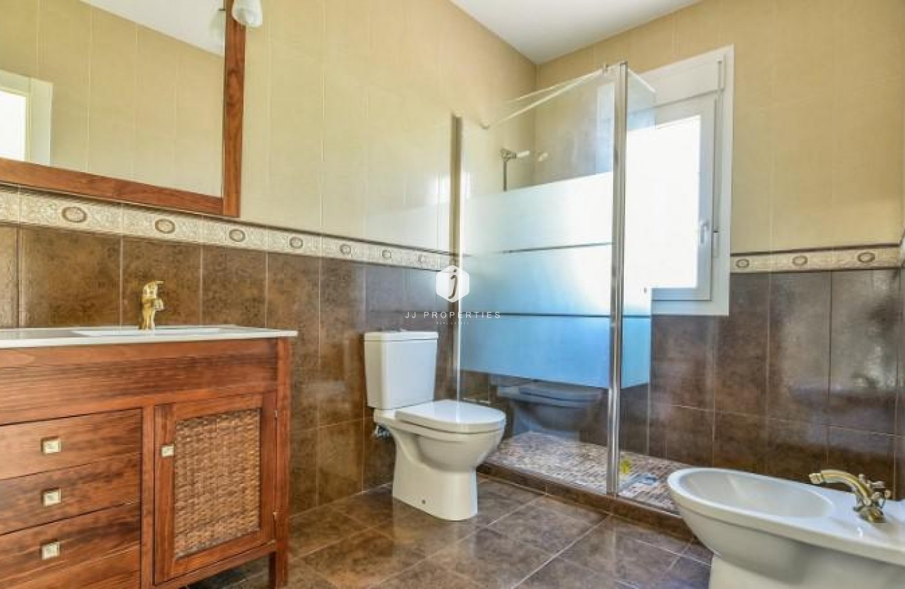 Resale - Chalet -
Cabo Roig - Costa Blanca