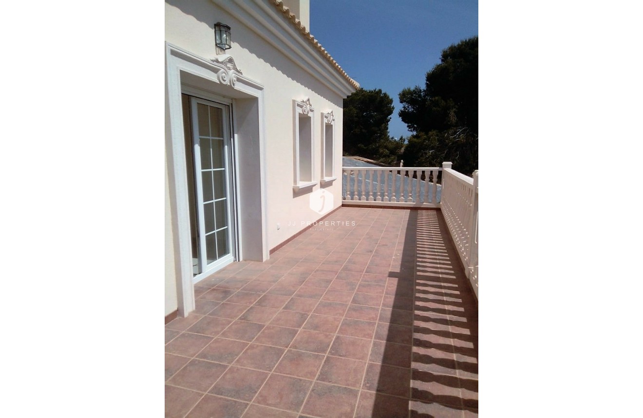 Resale - Chalet -
Cabo Roig - Costa Blanca