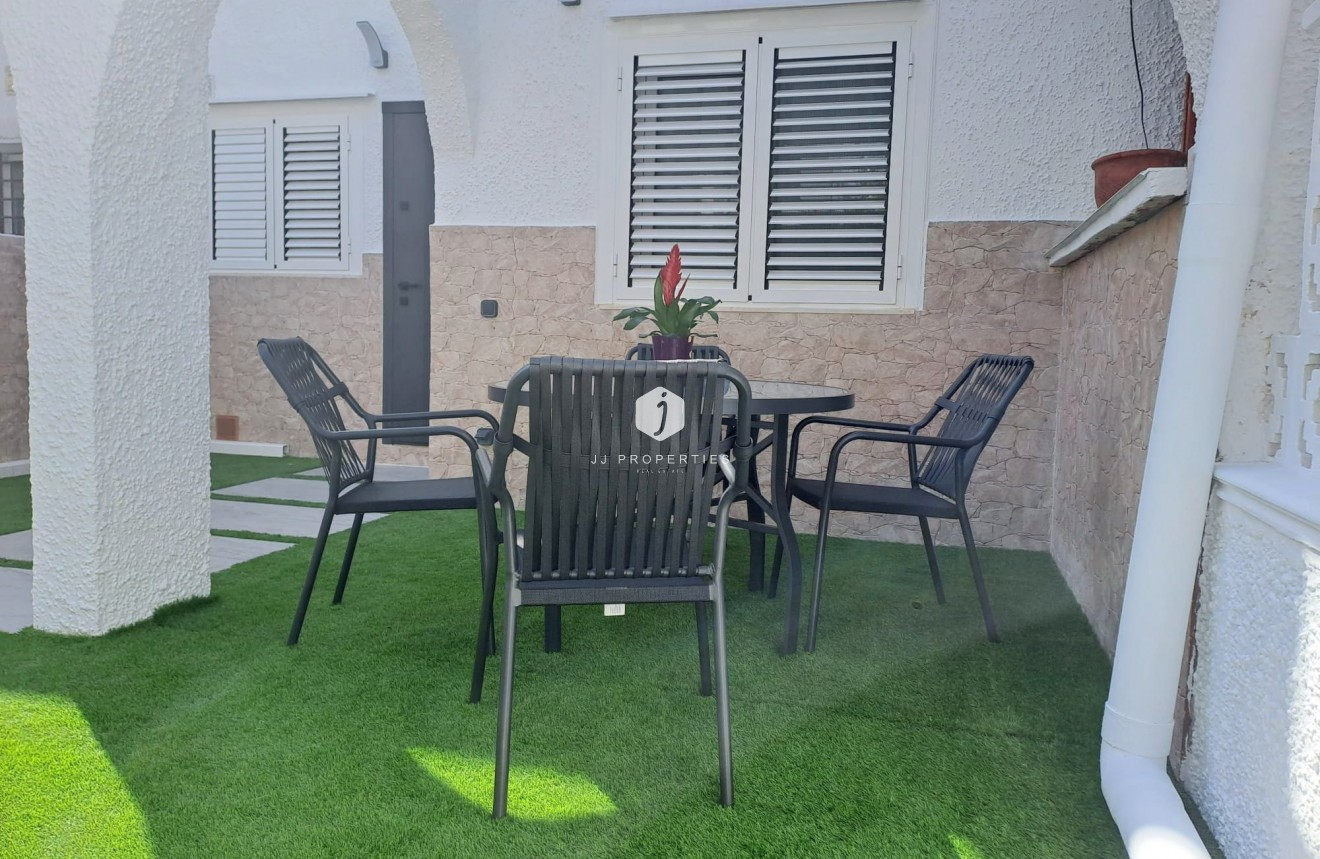 Segunda mano - Chalet -
Torrevieja - Costa Blanca