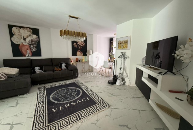 Z drugiej ręki - Mieszkanie w bloku -
Torrevieja - Costa Blanca