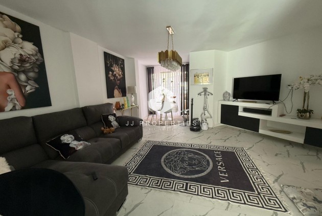 D'occasion - Appartement -
Torrevieja - Costa Blanca