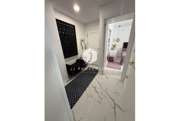 D'occasion - Appartement -
Torrevieja - Costa Blanca