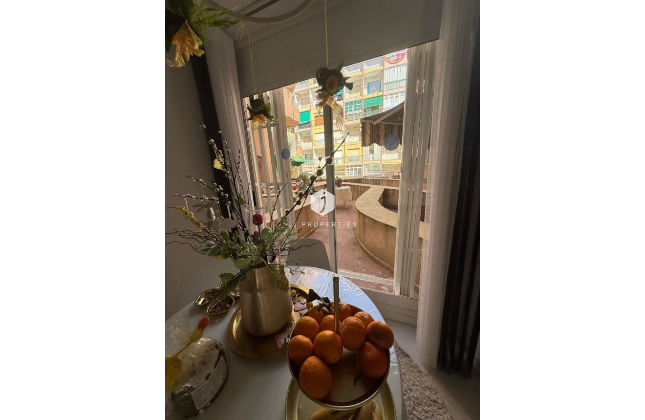 D'occasion - Appartement -
Torrevieja - Costa Blanca