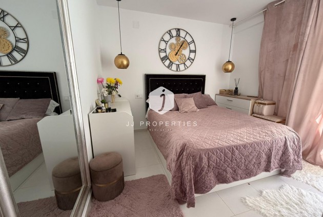 D'occasion - Appartement -
Torrevieja - Costa Blanca