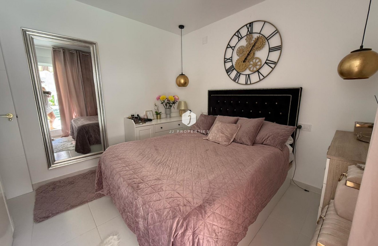 D'occasion - Appartement -
Torrevieja - Costa Blanca