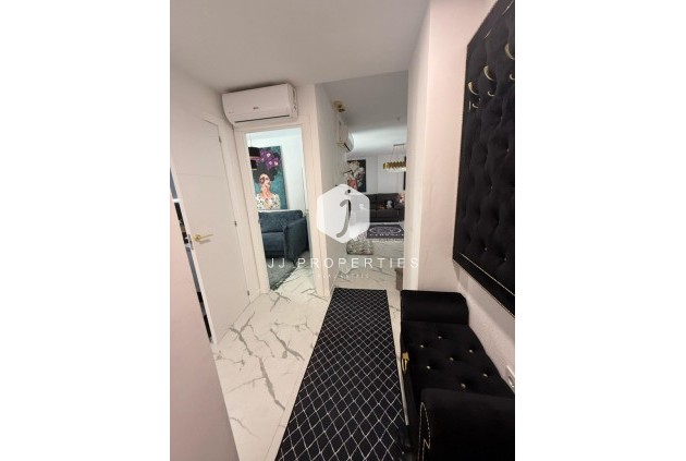 D'occasion - Appartement -
Torrevieja - Costa Blanca