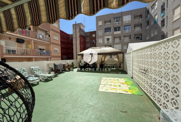 D'occasion - Appartement -
Torrevieja - Costa Blanca