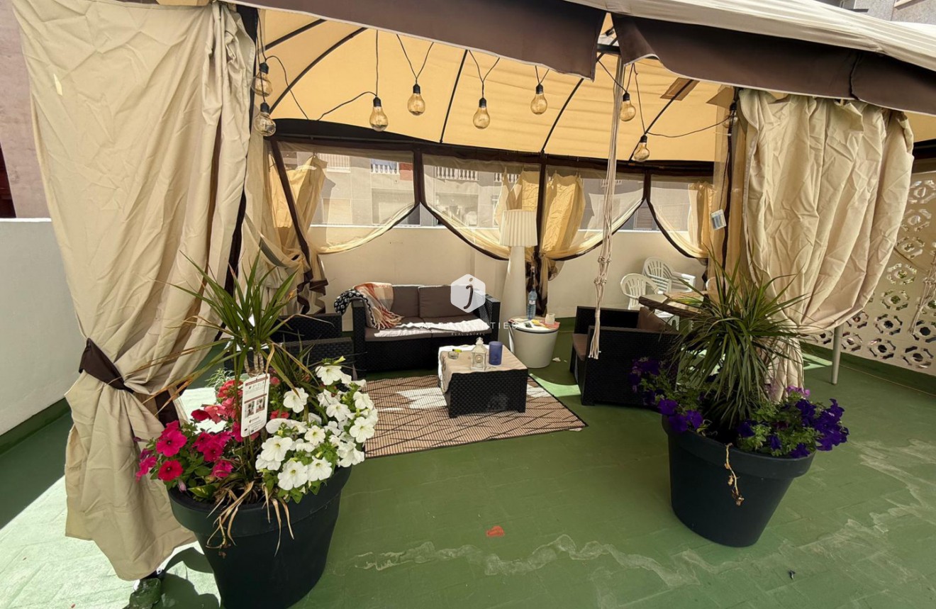 D'occasion - Appartement -
Torrevieja - Costa Blanca