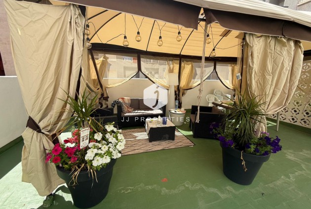 D'occasion - Appartement -
Torrevieja - Costa Blanca