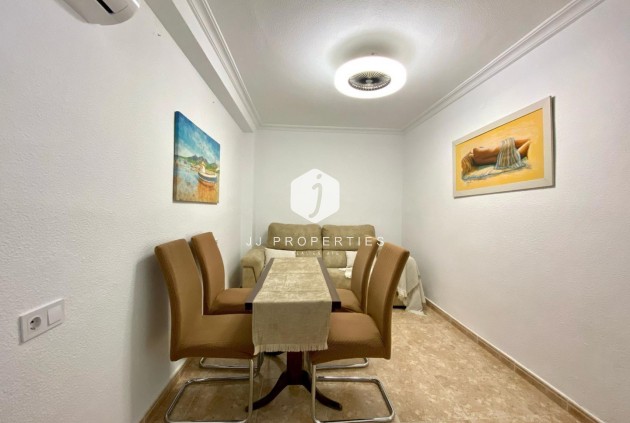 D'occasion - Appartement -
Torrevieja - Costa Blanca