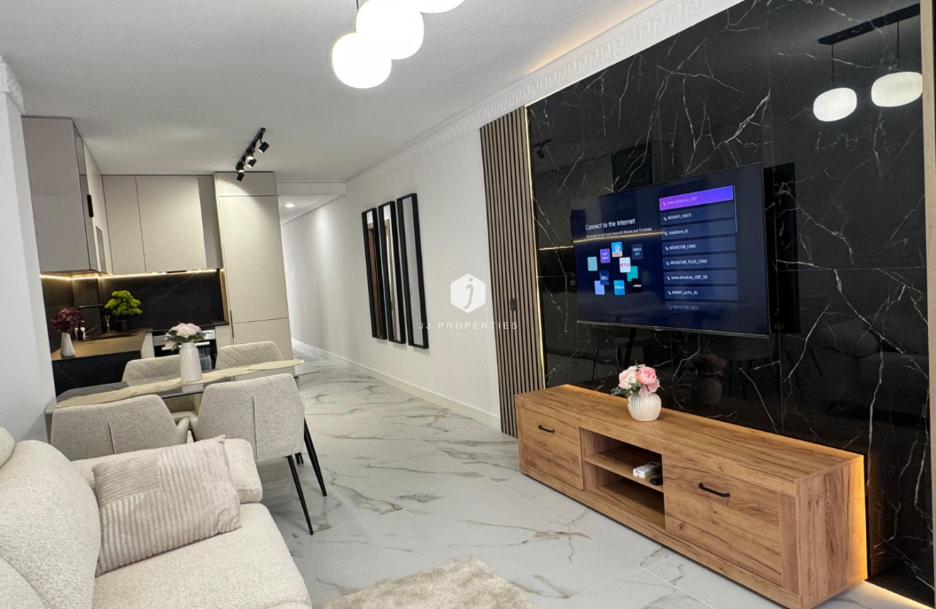 Segunda mano - Apartamento / piso -
Torrevieja - Costa Blanca