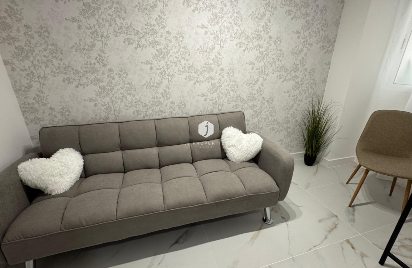 Segunda mano - Apartamento / piso -
Torrevieja - Costa Blanca