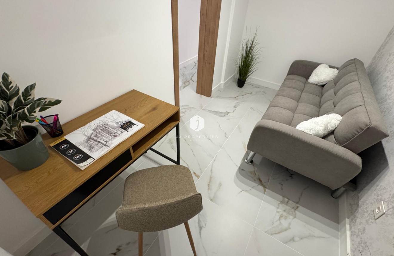 Segunda mano - Apartamento / piso -
Torrevieja - Costa Blanca