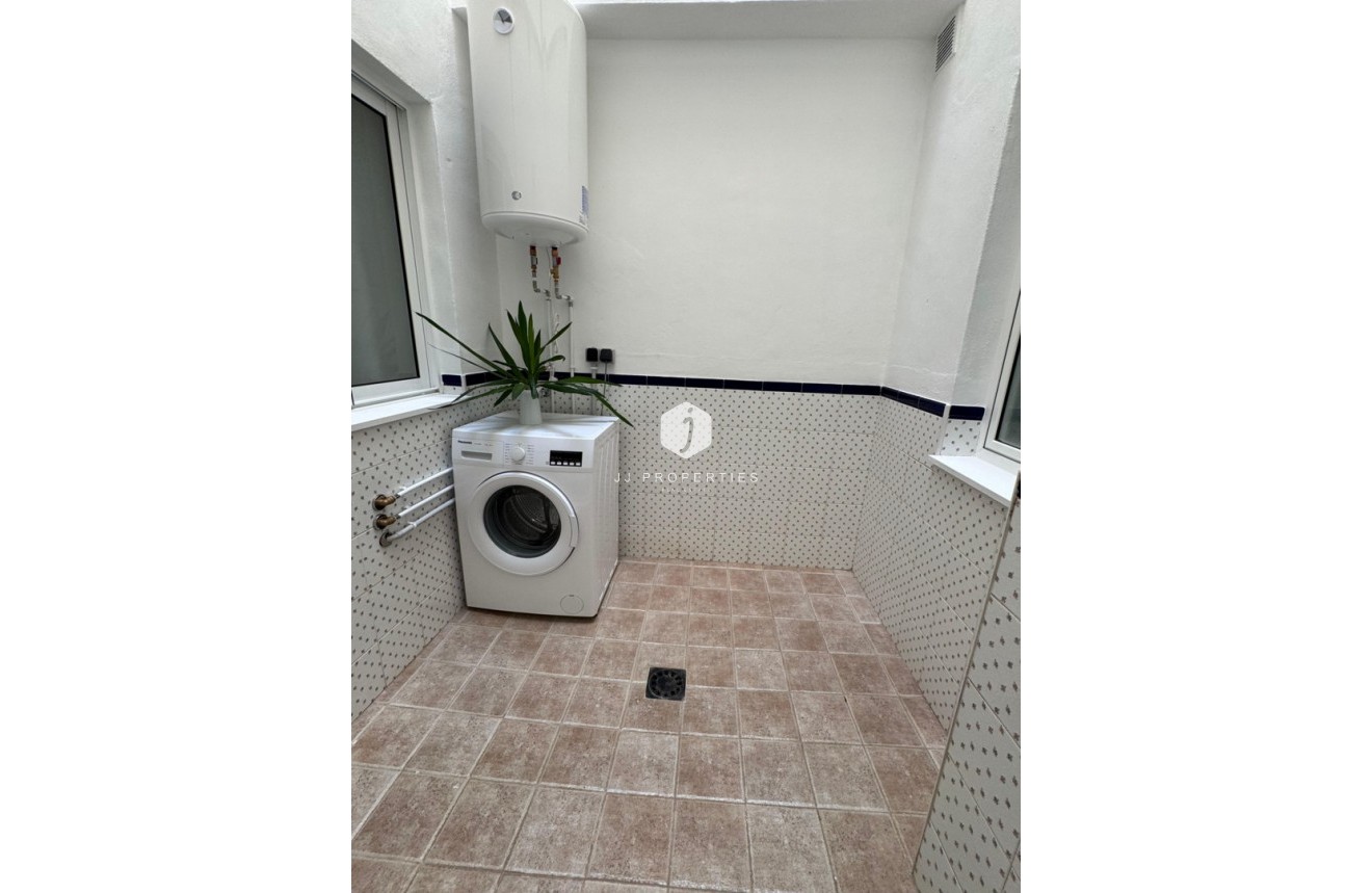 Segunda mano - Apartamento / piso -
Torrevieja - Costa Blanca