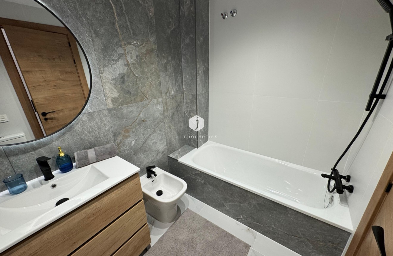 Segunda mano - Apartamento / piso -
Torrevieja - Costa Blanca