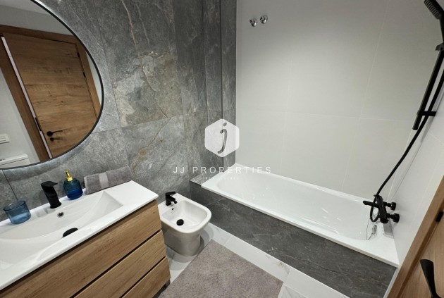 Segunda mano - Apartamento / piso -
Torrevieja - Costa Blanca