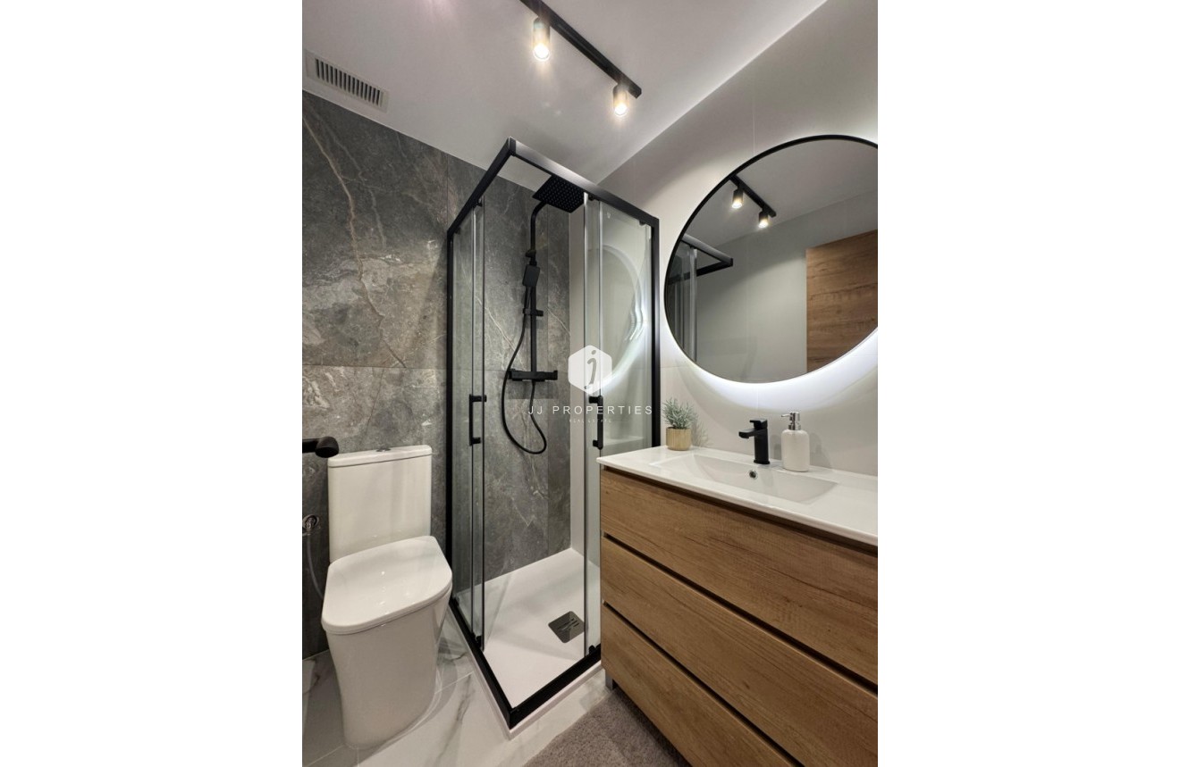 Segunda mano - Apartamento / piso -
Torrevieja - Costa Blanca