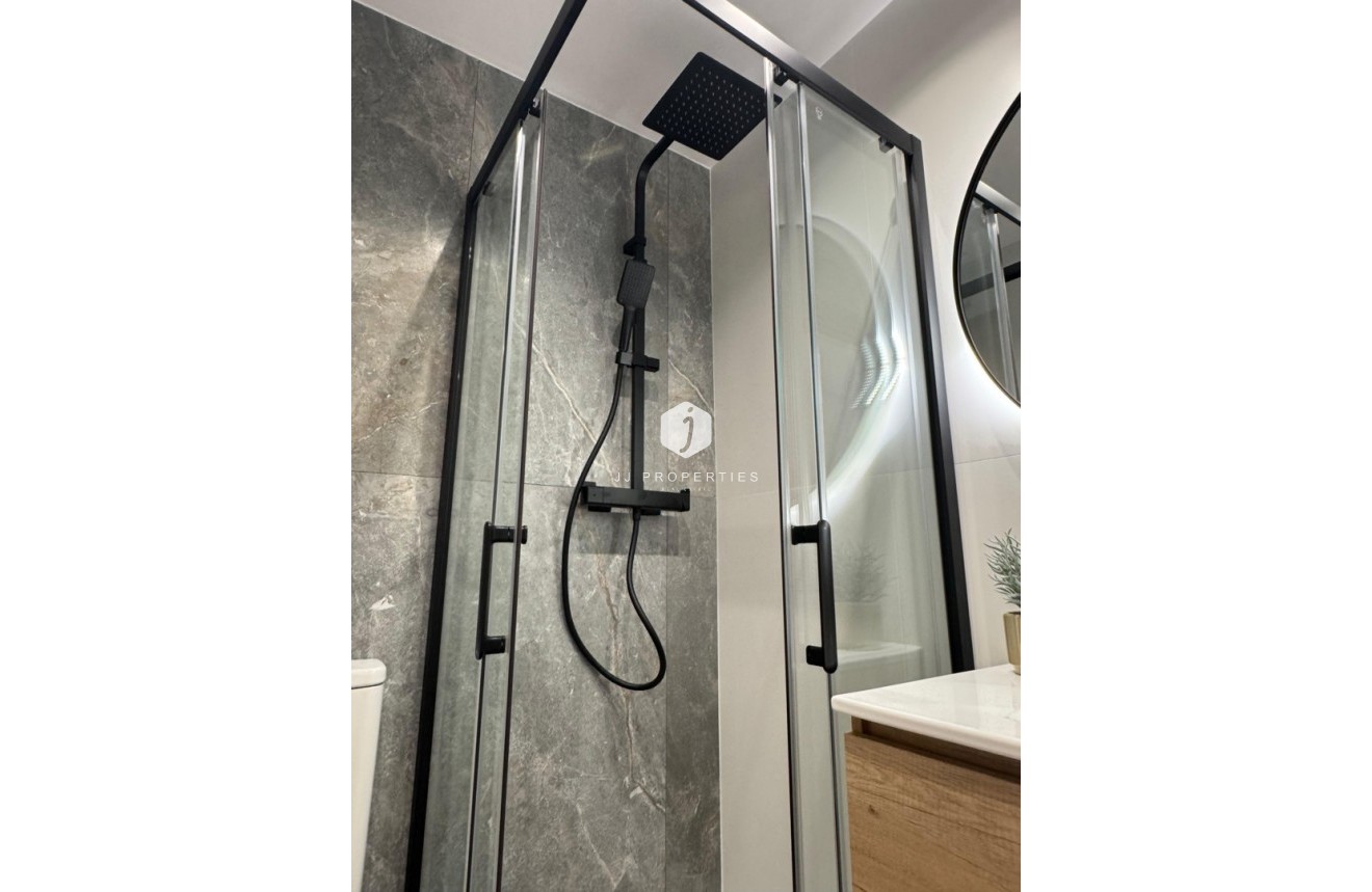 Segunda mano - Apartamento / piso -
Torrevieja - Costa Blanca