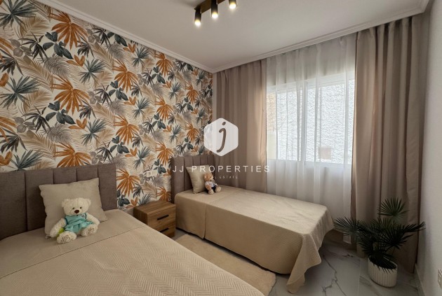 Segunda mano - Apartamento / piso -
Torrevieja - Costa Blanca