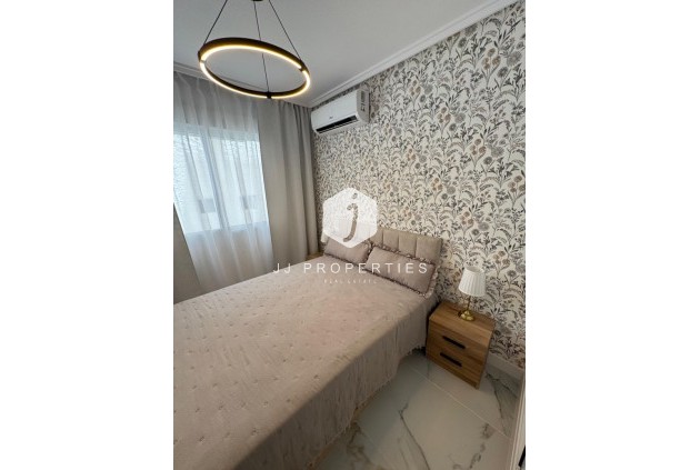 Segunda mano - Apartamento / piso -
Torrevieja - Costa Blanca