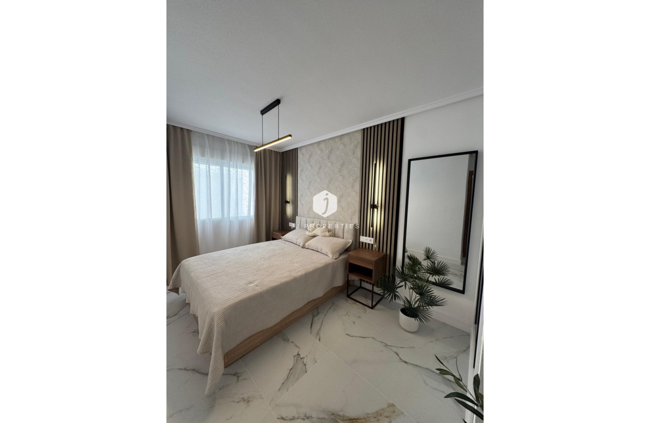 Segunda mano - Apartamento / piso -
Torrevieja - Costa Blanca