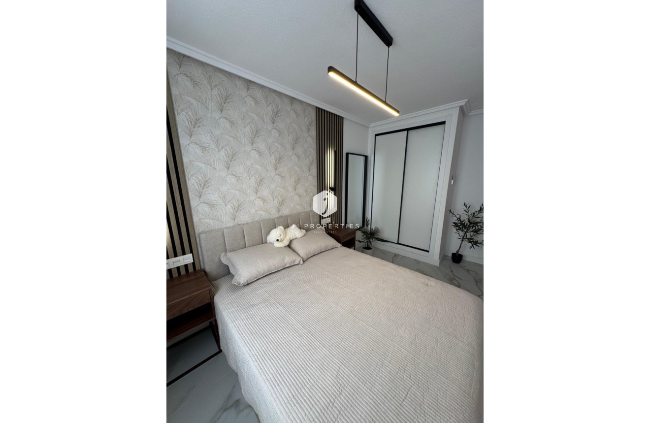 Segunda mano - Apartamento / piso -
Torrevieja - Costa Blanca