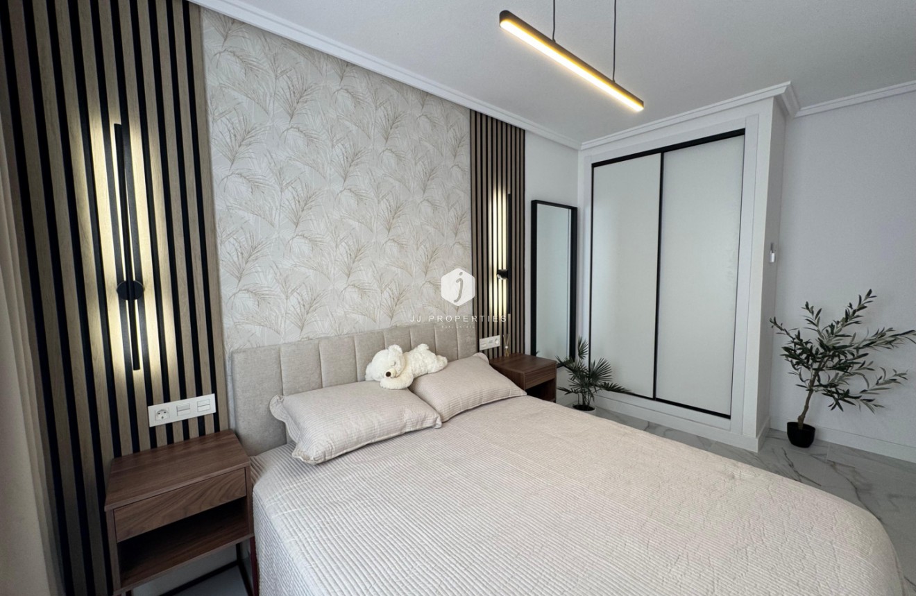 Segunda mano - Apartamento / piso -
Torrevieja - Costa Blanca