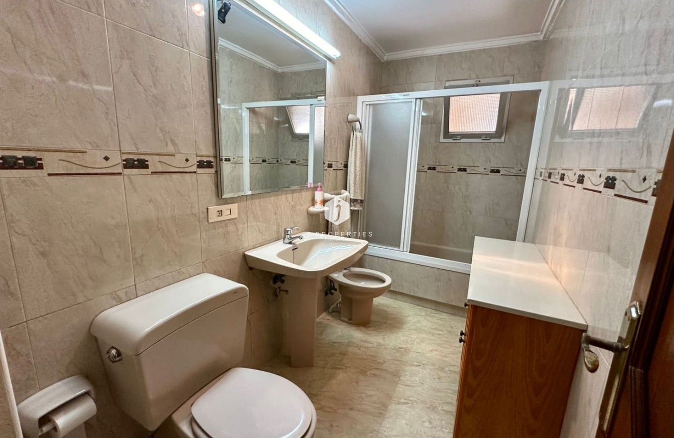 Tweedehands - Appartement / flat -
Torrevieja - Costa Blanca